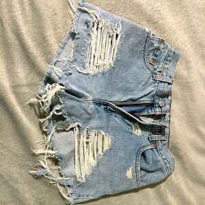 Levi boyfriend shorts